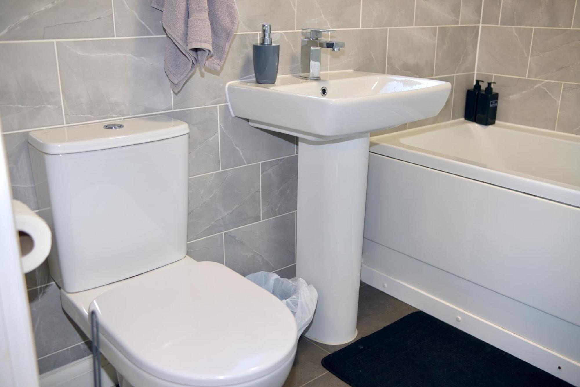 Holiday home Modern House In Centre With Private Parking And Gated